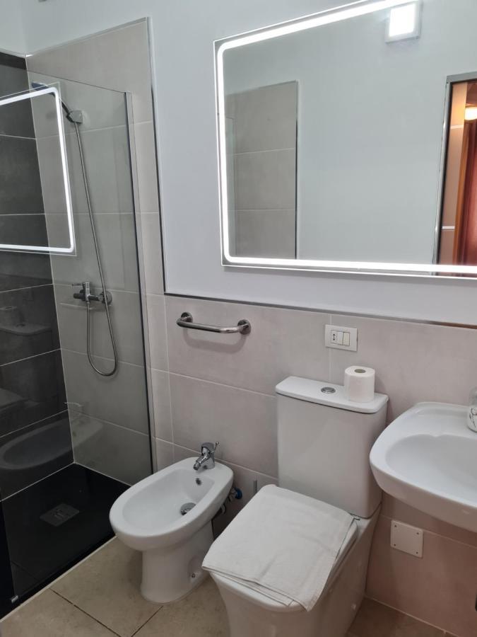 Habitaciones Nathaly Armenime Exterior photo