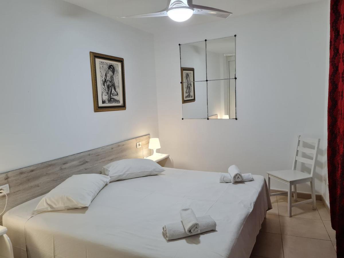 Habitaciones Nathaly Armenime Exterior photo